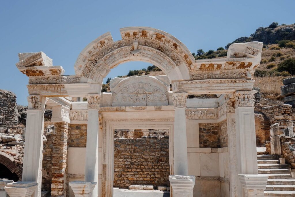 Tempel van Hadrianus in Efeze, UNESCO Werelderfgoed in Turkije