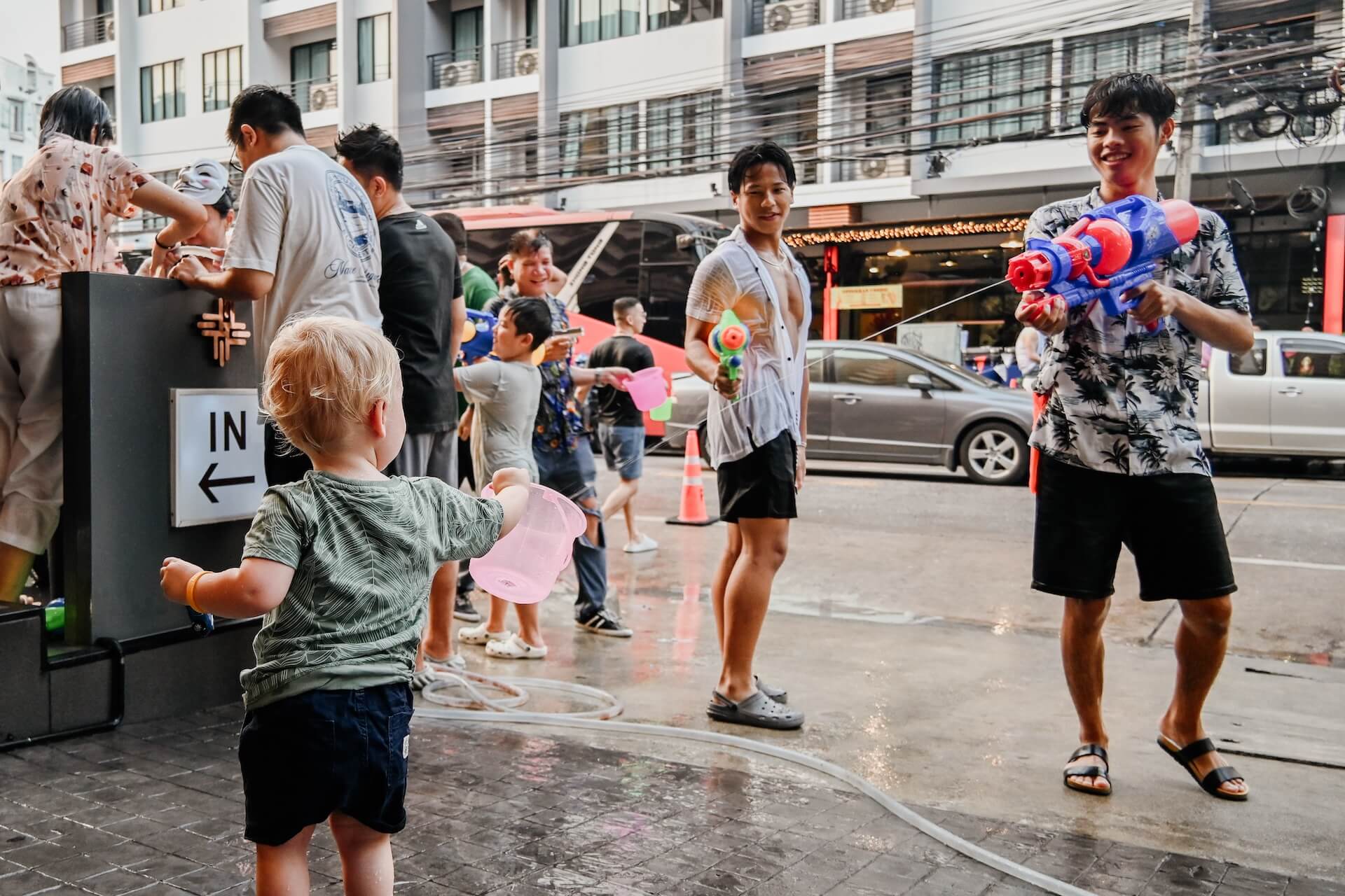 Songkran vieren in Thailand