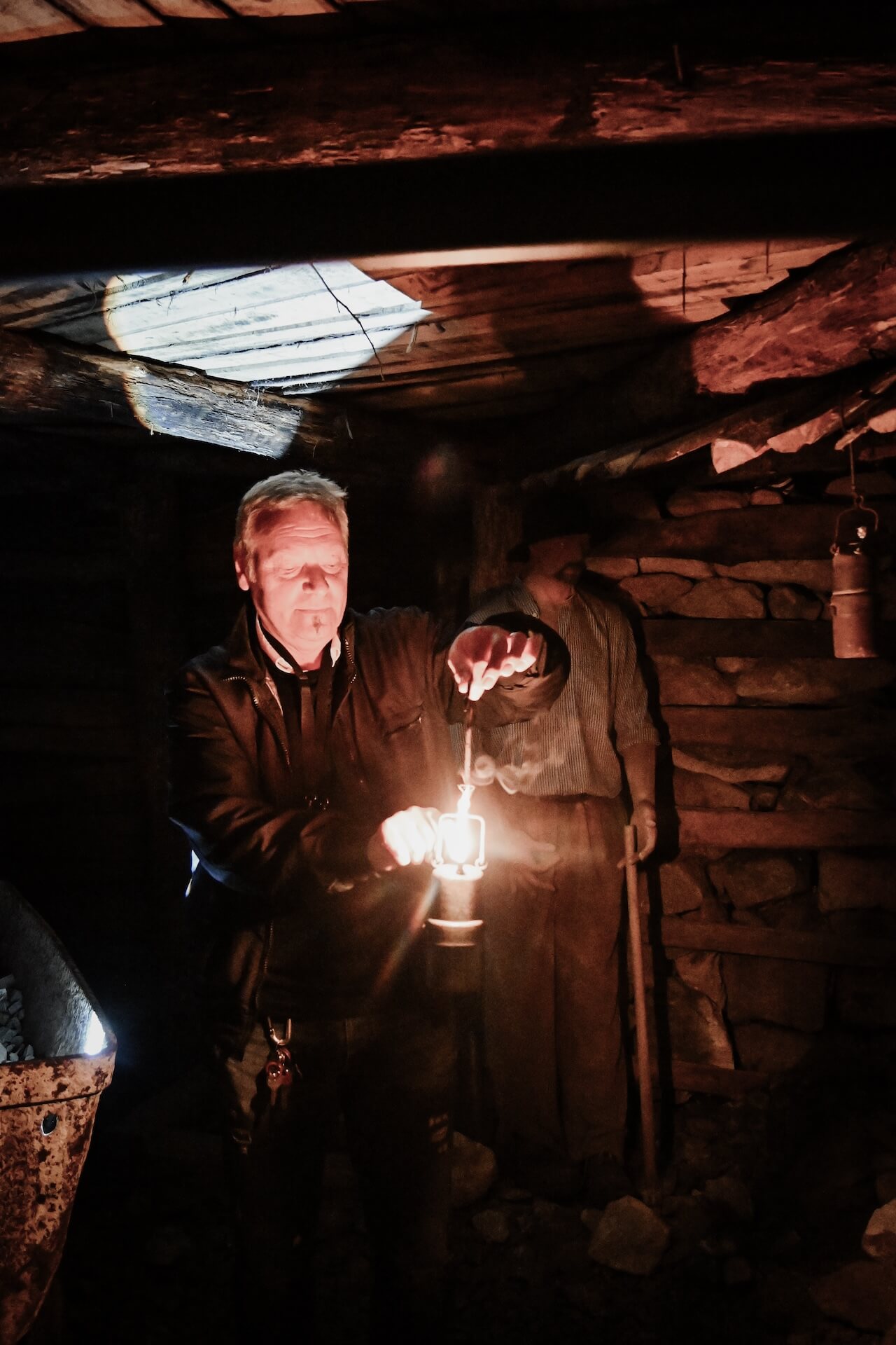 Gids Massimo in de mijnschacht