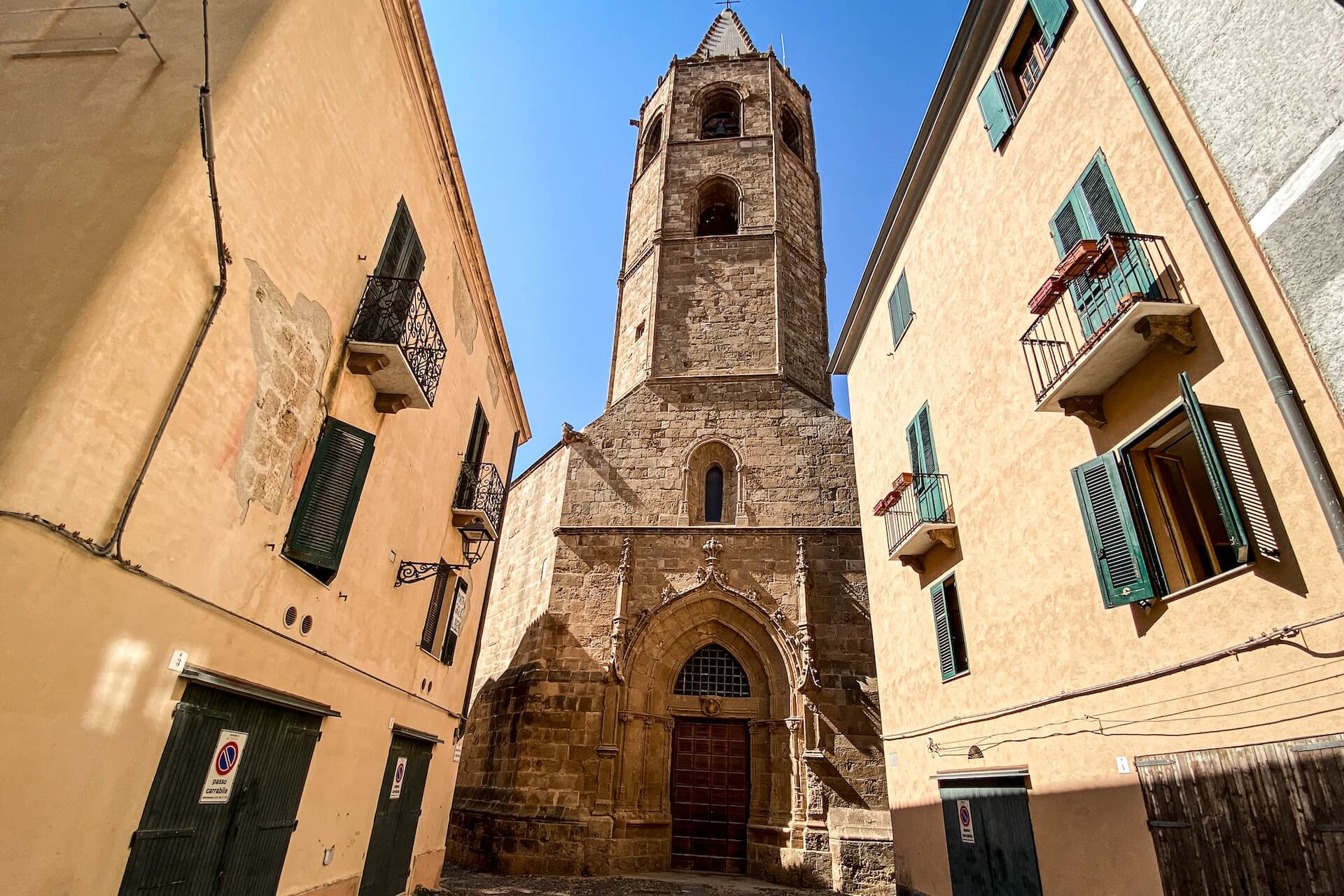 De kathedraal van Alghero, ofwel de kathedraal van Santa Maria Immacolata