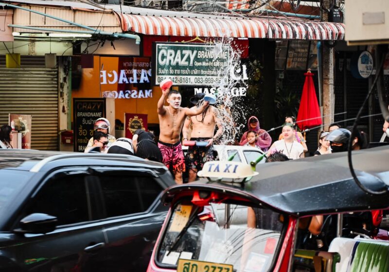 Songkran vieren in Thailand
